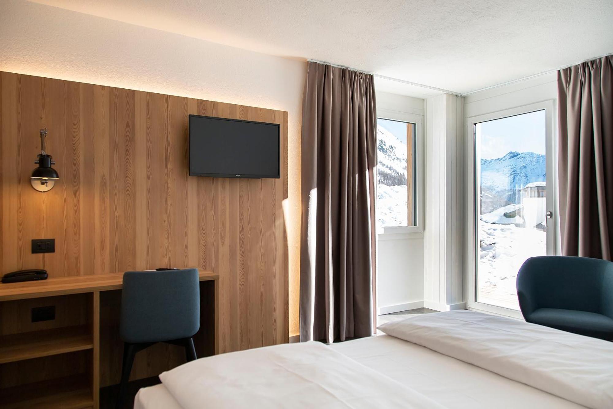 Blu Hotel Senales Zirm-Cristal Maso Corto Room photo