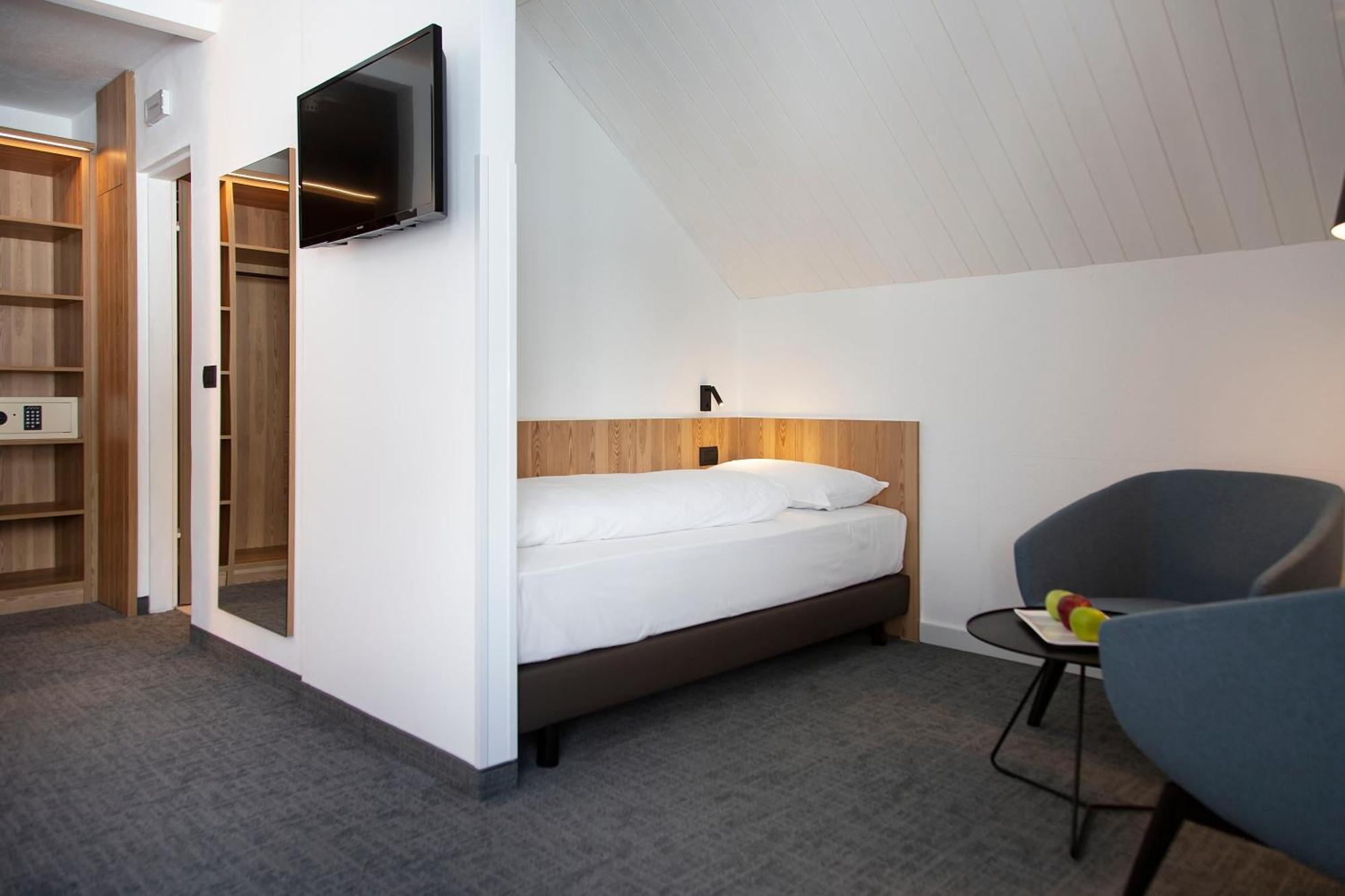 Blu Hotel Senales Zirm-Cristal Maso Corto Room photo
