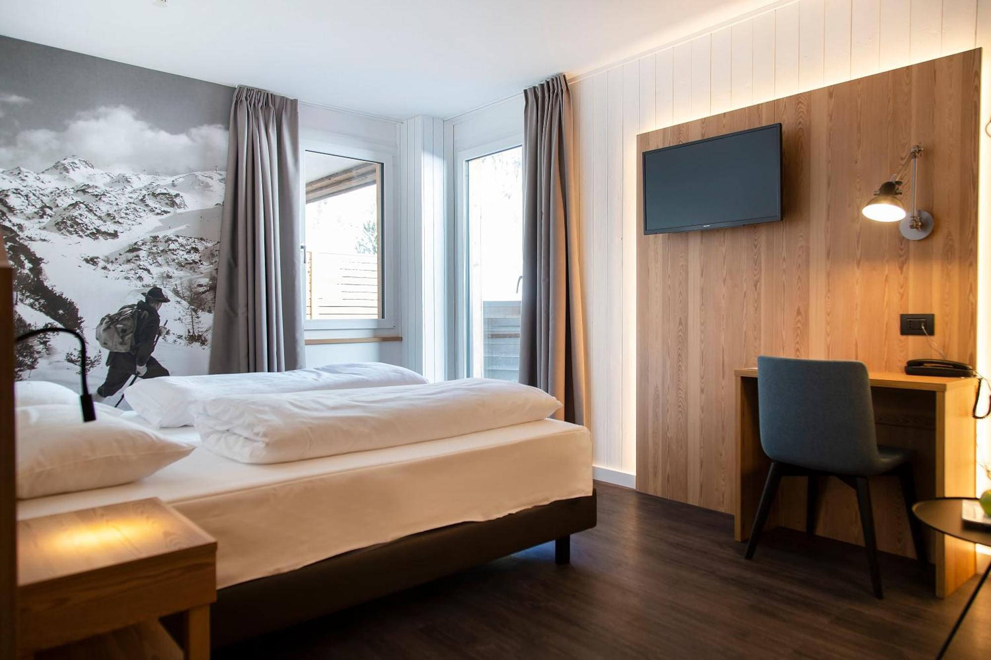Blu Hotel Senales Zirm-Cristal Maso Corto Room photo