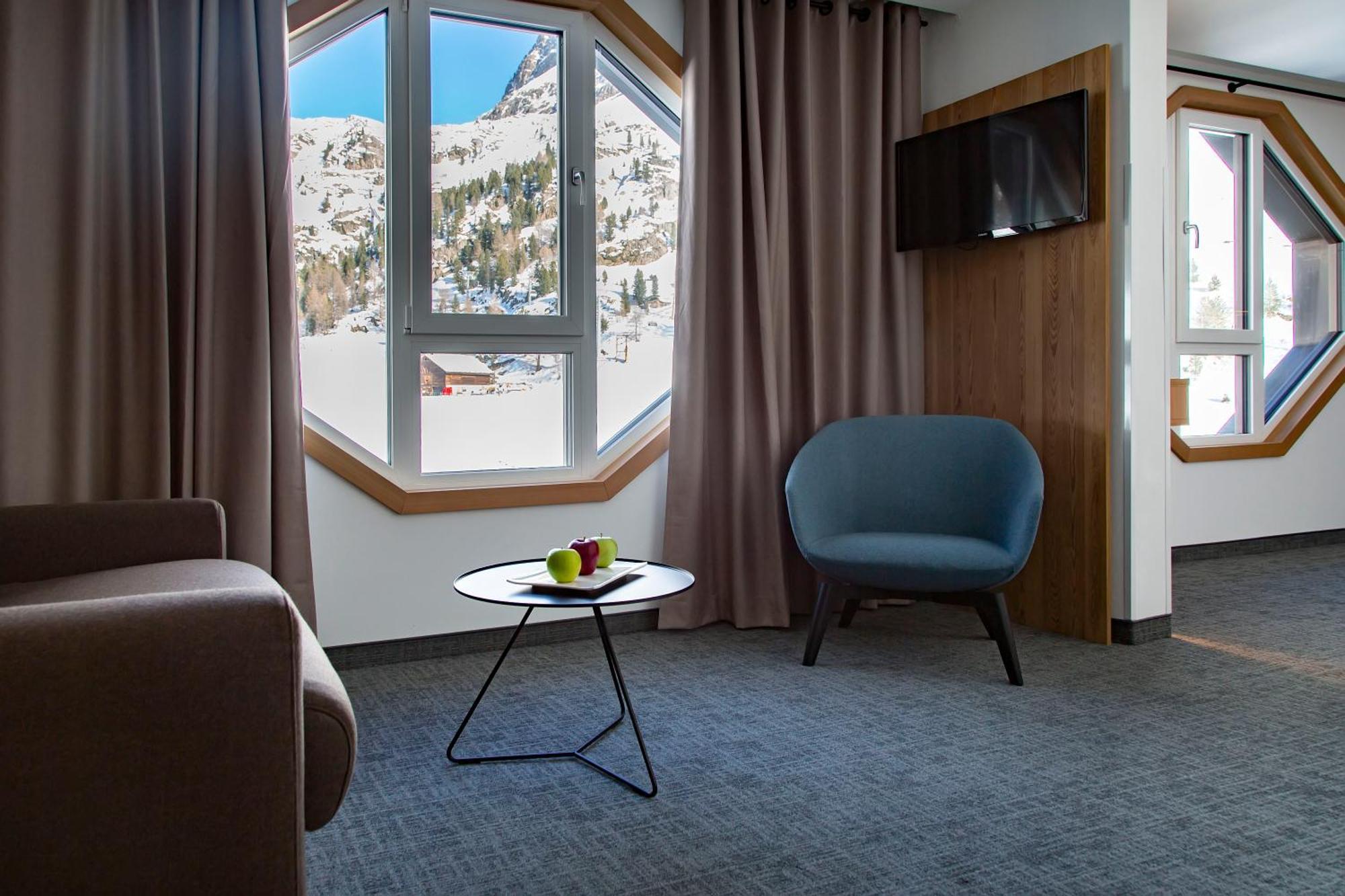 Blu Hotel Senales Zirm-Cristal Maso Corto Room photo